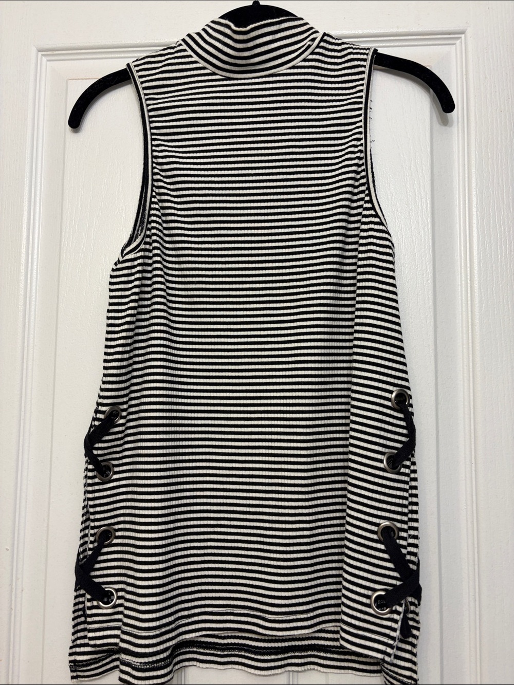 Willow & Clay Black and White Striped Sleeveless Turtleneck Tank